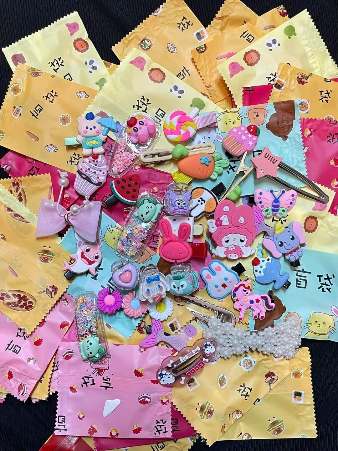 'Túi mù' đang là trào lưu hot được giới trẻ yêu thích. 'Túi mù' đang là trào lưu hot được giới trẻ yêu thích.