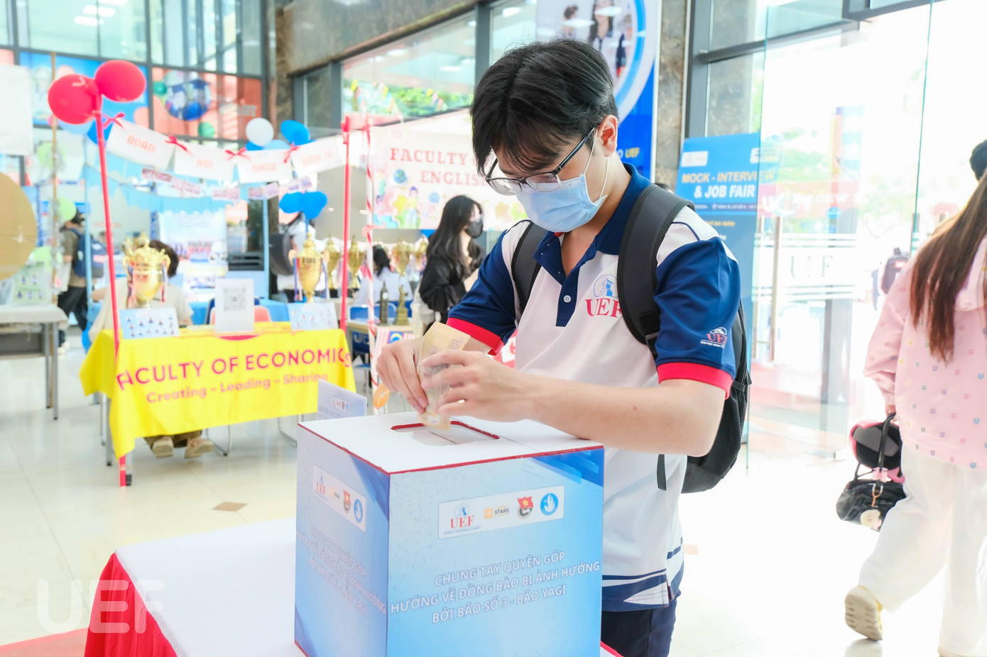 Ảnh: Đoàn trường ĐH Kinh tế - Tài chính TP. HCM Ảnh: Đoàn trường ĐH Kinh tế - Tài chính TP. HCM