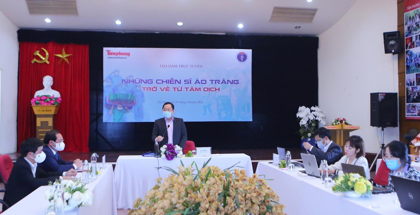 Tọa đàm trực tuyến: Những chiến sĩ áo trắng trở về từ tâm dịch ảnh 3