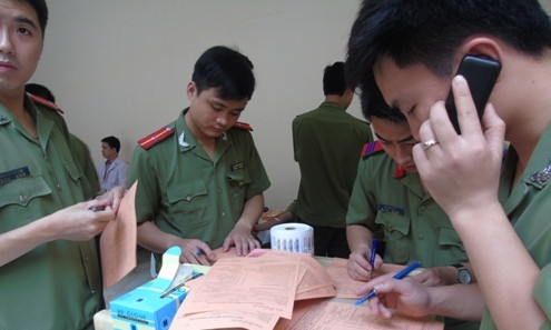 Tuổi trẻ công an tham gia hiến máu nhân đạo ảnh 3