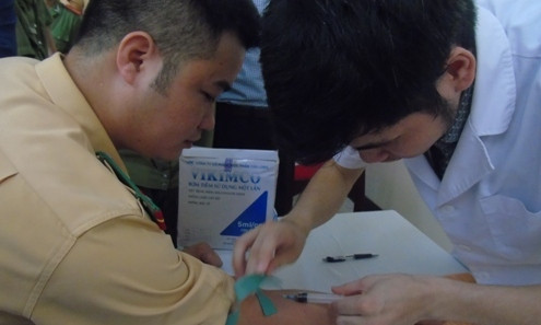 Tuổi trẻ công an tham gia hiến máu nhân đạo ảnh 6