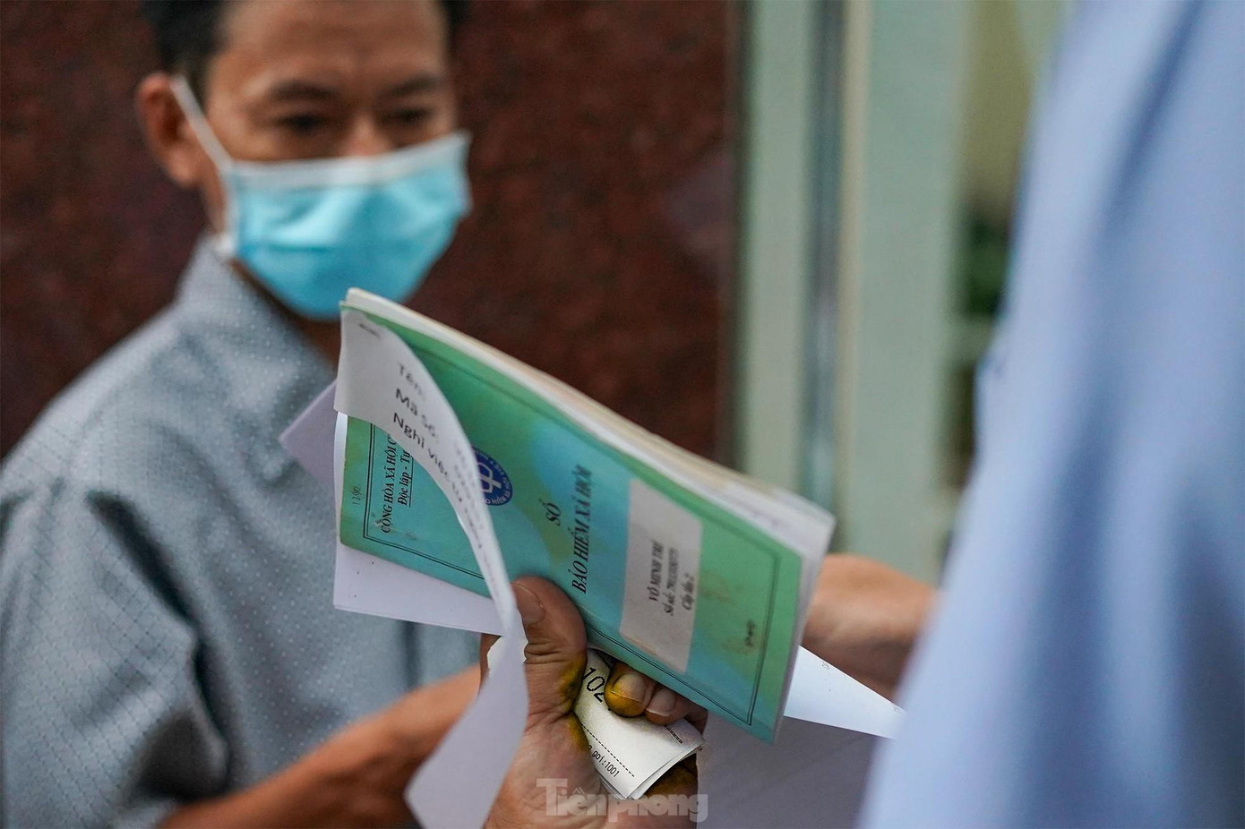 Chuyên gia an sinh quốc tế khuyến nghị Việt Nam tăng trợ cấp thất nghiệp để đảm bảo thu nhập cho người lao động khi mất việc, nhằm giảm rút BHXH một lần. Chuyên gia an sinh quốc tế khuyến nghị Việt Nam tăng trợ cấp thất nghiệp để đảm bảo thu nhập cho người lao động khi mất việc, nhằm giảm rút BHXH một lần.