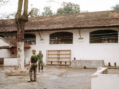 Trại giam Hỏa Lò, nơi tên Hùng chạy trốn tội ác nhưng không thành