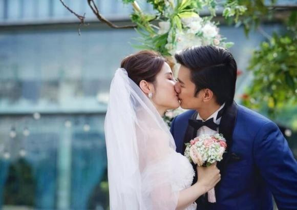 Ngọt ngào trên phim là thế nhưng ngoài đời, cả hai rất ít khi tương tác với nhau.