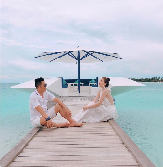 Bảo Thy và chồng. Bảo Thy và chồng.