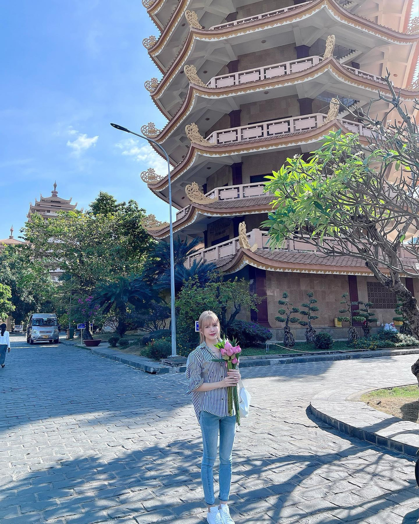 Thiều Bảo Trâm trong một số hoạt động gần đây. Thiều Bảo Trâm trong một số hoạt động gần đây.