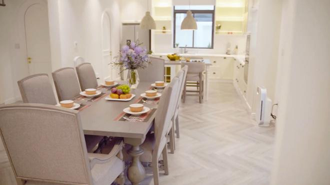 Không gian phòng ăn ấm cúng, hiện đại. Không gian phòng ăn ấm cúng, hiện đại.