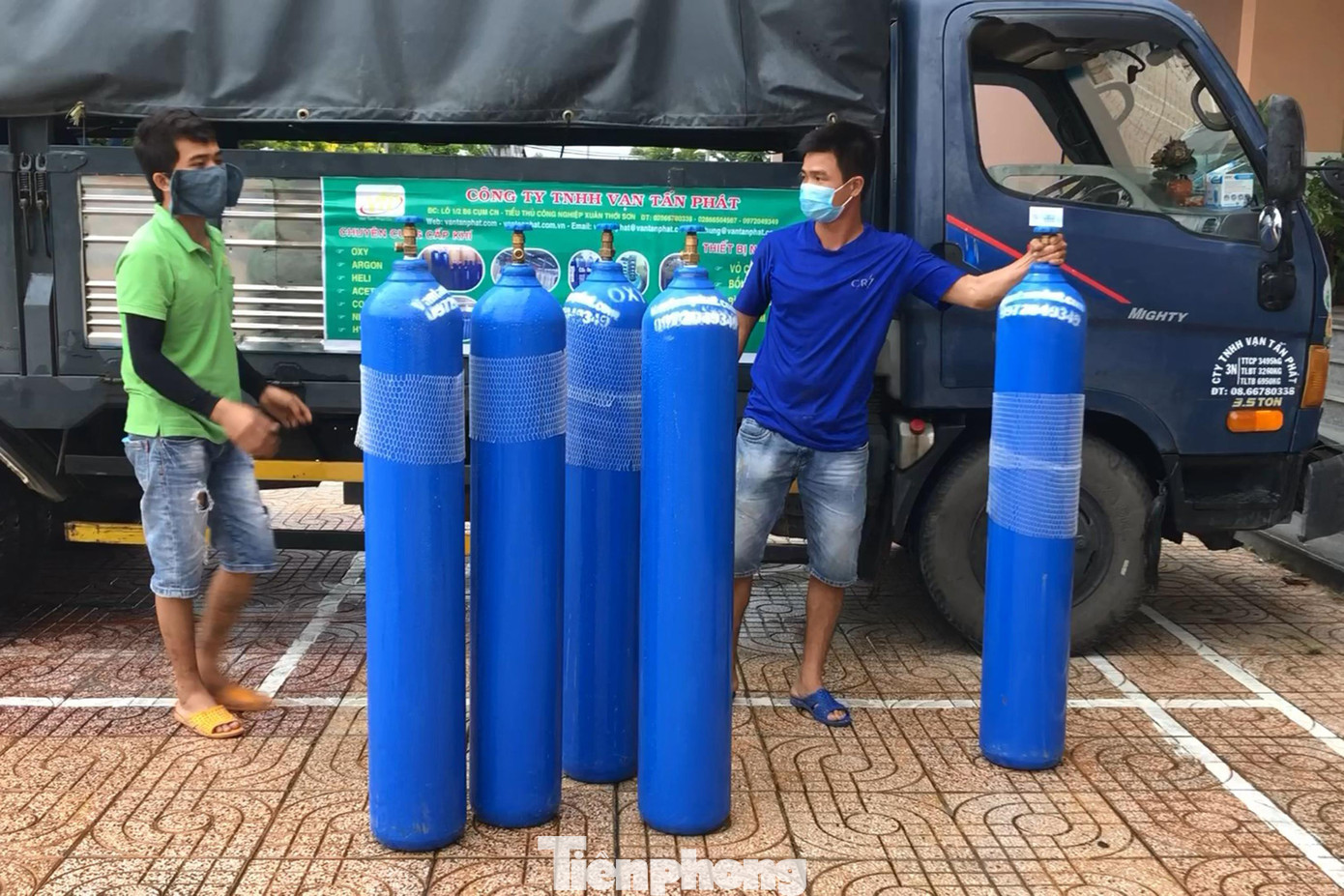 Để đưa khu cách ly tập trung này vào hoạt động, lực lượng nhân viên y tế quận Tân Phú cùng các đơn vị liên quan khác trước đó đã nỗ lực tối đa để hoàn thành các bước xây dựng, cải tạo phòng ốc, chuẩn bị trang thiết bị hạ tầng, vật tư y tế… Để đưa khu cách ly tập trung này vào hoạt động, lực lượng nhân viên y tế quận Tân Phú cùng các đơn vị liên quan khác trước đó đã nỗ lực tối đa để hoàn thành các bước xây dựng, cải tạo phòng ốc, chuẩn bị trang thiết bị hạ tầng, vật tư y tế…