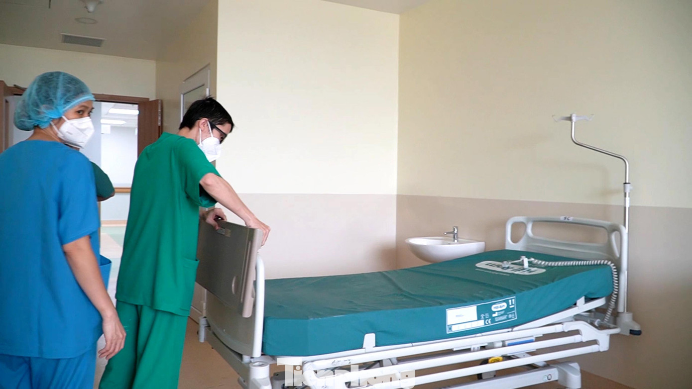 Vì vậy, khoa 6B được thành lập để hỗ trợ những bệnh nhân chuẩn bị xuất viện hoặc chuyển viện về tuyến dưới.