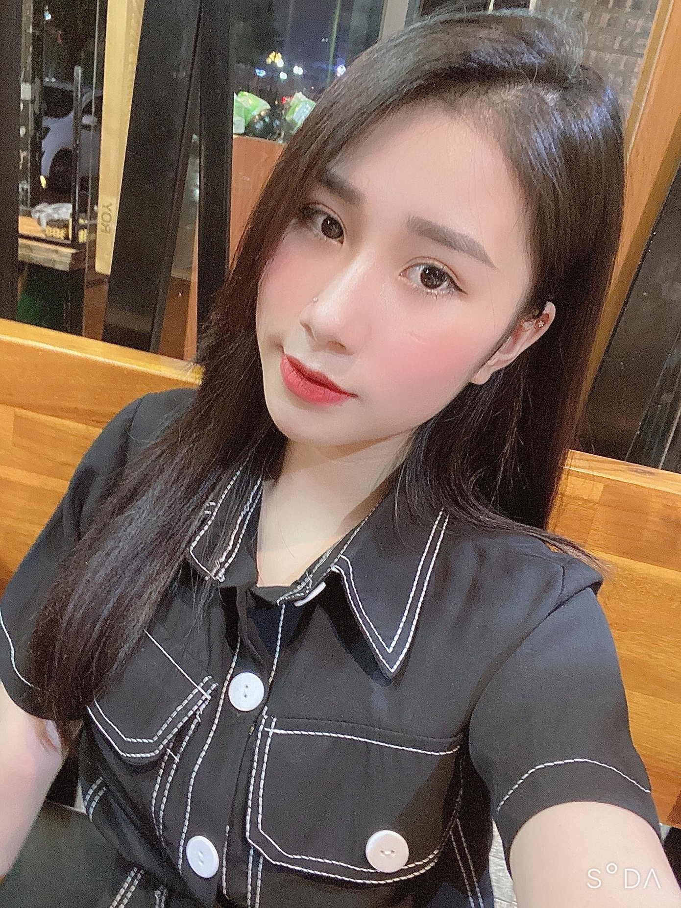 Nhan sắc ngoài đời của cô nàng cũng vô cùng xinh đẹp. - Ảnh: FBNV