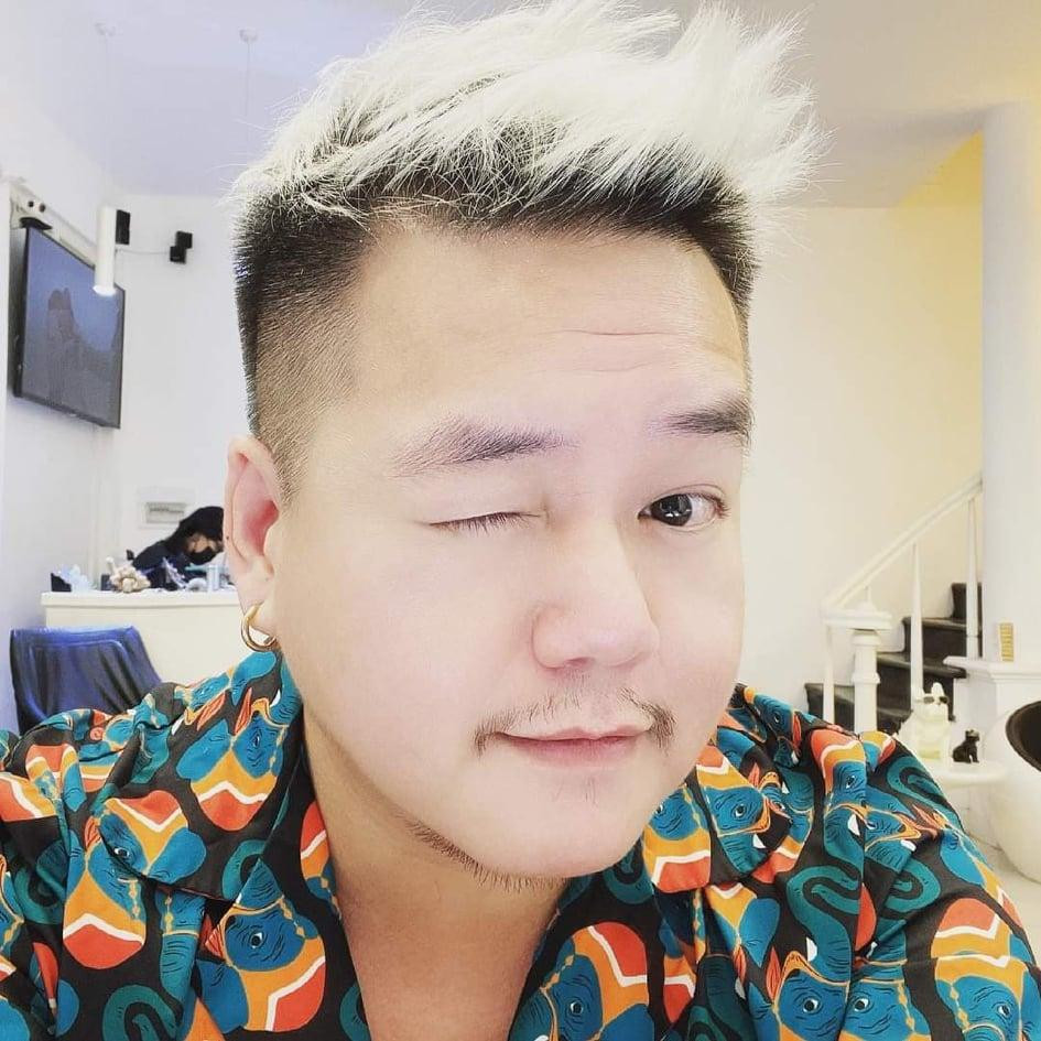 Những điều quan trọng đầu tiên của anh Quốc Đạt đều là bài học từ những năm tháng cộng tác cùng báo Hoa Học Trò.