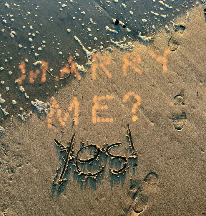 Cái kết ngọt ngào cho hành trình yêu thương 8 năm của cặp đôi. Cái kết ngọt ngào cho hành trình yêu thương 8 năm của cặp đôi.