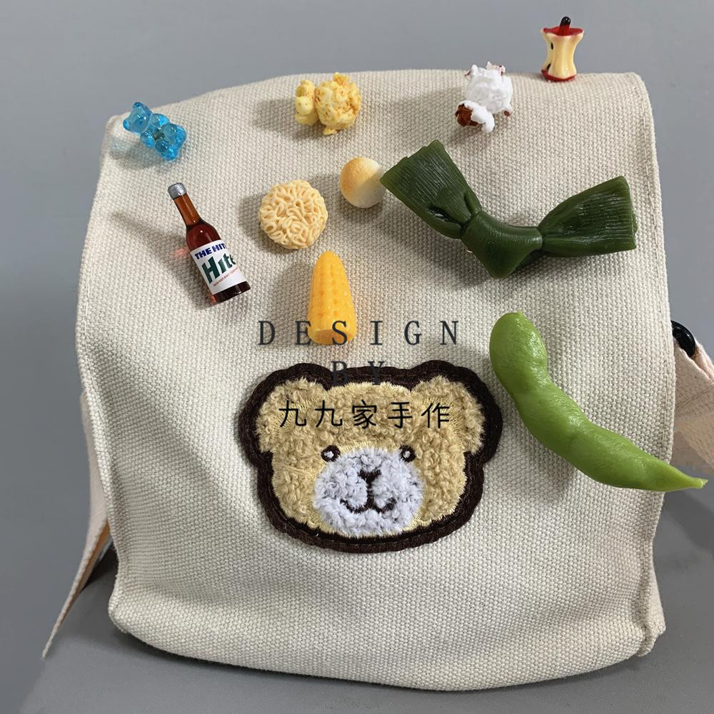 Món phụ kiện này còn có thể dùng làm đồ trang trí cũng vô cùng xinh xắn. Món phụ kiện này còn có thể dùng làm đồ trang trí cũng vô cùng xinh xắn.