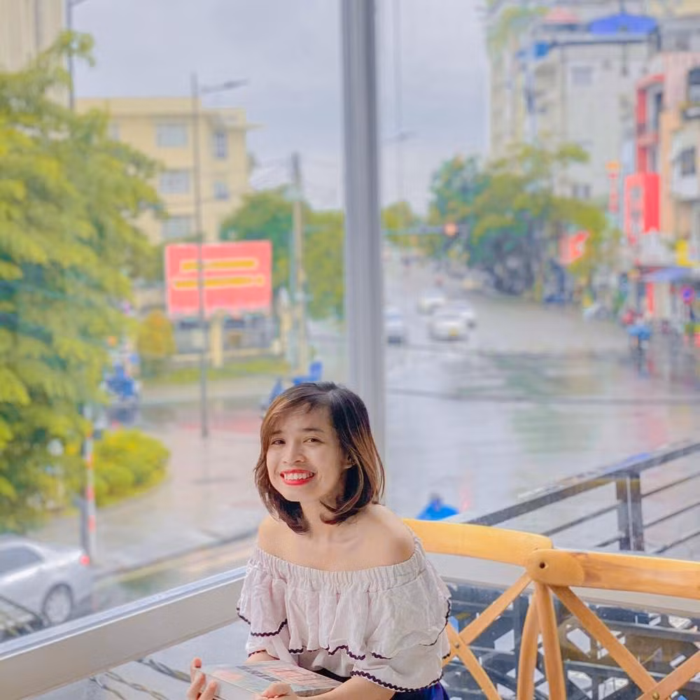 Chị Ngọc Bích là CTV báo Hoa Học Trò miền Trung và là người đứng sau những đề tài về Huế.
