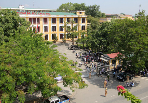 Tin mới về vụ giải cứu nữ sinh bị khống chế ở nhà riêng ảnh 5