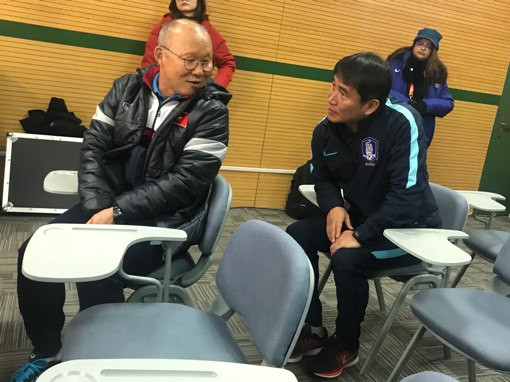 HLV U23 Hàn Quốc ca ngợi ông Park Hang Seo ảnh 1