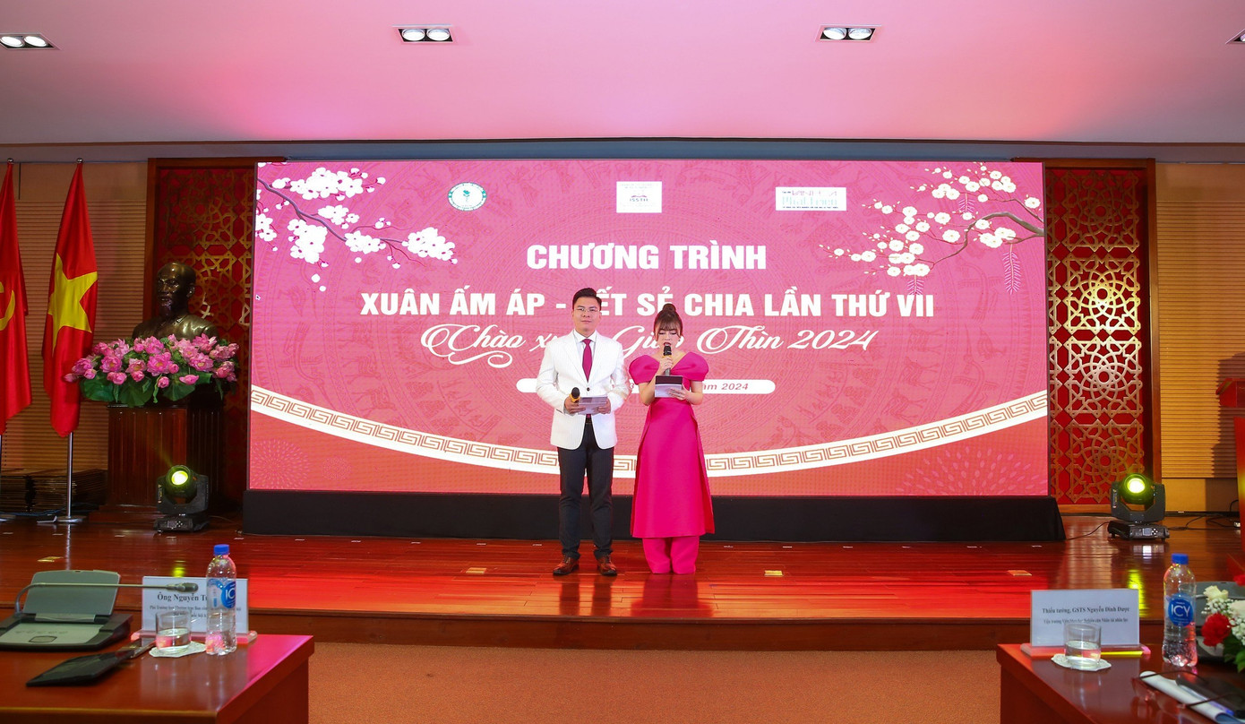 Chương trình: “Xuân ấm áp, Tết sẻ chia lần thứ VII – Gala Chào Xuân 2024”. Chương trình: “Xuân ấm áp, Tết sẻ chia lần thứ VII – Gala Chào Xuân 2024”.
