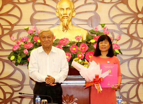 Điều động, bổ nhiệm nhân sự 6 tỉnh thành ảnh 1