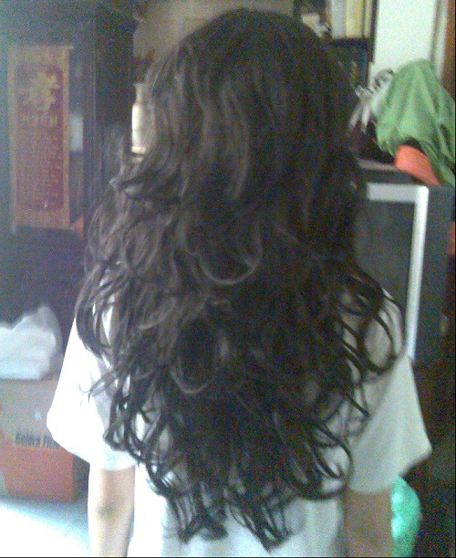 Một mẫu tóc giả màu đen tuyệt đối phù hợp với nội quy của các trường phổ thông. Một mẫu tóc giả màu đen tuyệt đối phù hợp với nội quy của các trường phổ thông.