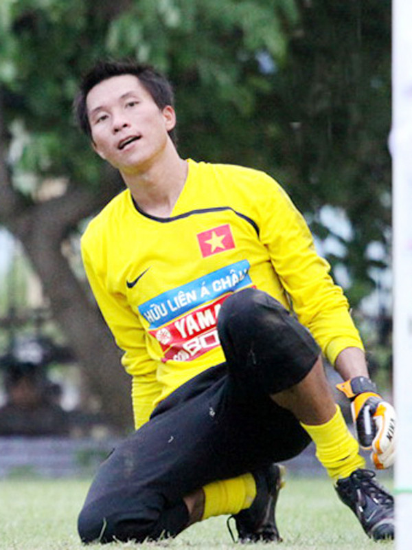 Mạnh Dũng không muốn làm phó giám đốc mà thích chụp gôn