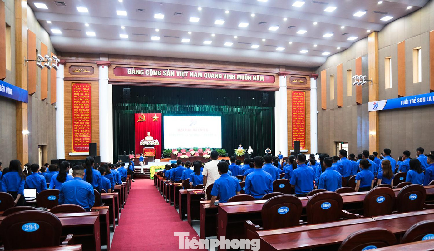 Chiều nay (22/9), tại Trung tâm Hội nghị tỉnh Sơn La, Đại hội đại biểu Đoàn TNCS Hồ Chí Minh tỉnh Sơn La khóa XIII nhiệm kỳ 2022 - 2027 đã chính thức khai mạc.