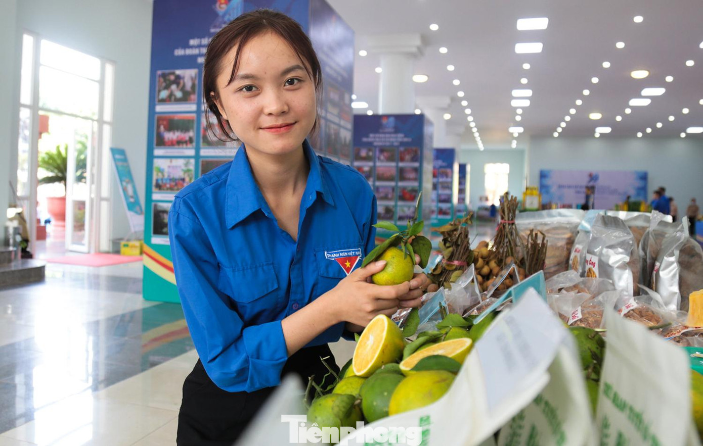 Đại hội Đoàn tỉnh Sơn La lấy khẩu hiệu: “Khát vọng - Tiên phong - Đoàn kết - Sáng tạo - Phát triển” và chủ đề: "Xây dựng tổ chức Đoàn vững mạnh; phát huy mạnh mẽ khát vọng, bản lĩnh, vai trò tiên phong, xung kích, tình nguyện, sáng tạo của thanh niên; tiếp tục bồi dưỡng lớp thanh niên tiên tiến, góp phần xây dựng tỉnh Sơn La phát triển xanh, nhanh và bền vững".