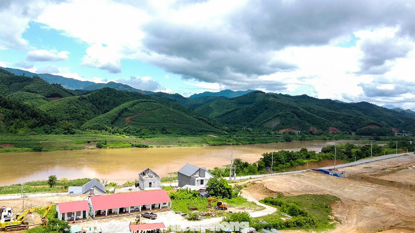 Dự kiến đến tháng 10/2022, Tỉnh Lào Cai sẽ cơ bản hoàn thành toàn bộ công tác giải phóng mặt bằng và tái định cư cho giai đoạn 1 của Dự án. Sau khi lựa chọn xong nhà đầu tư, Tỉnh sẽ bàn giao mặt bằng sạch để triển khai thi công xây dựng.