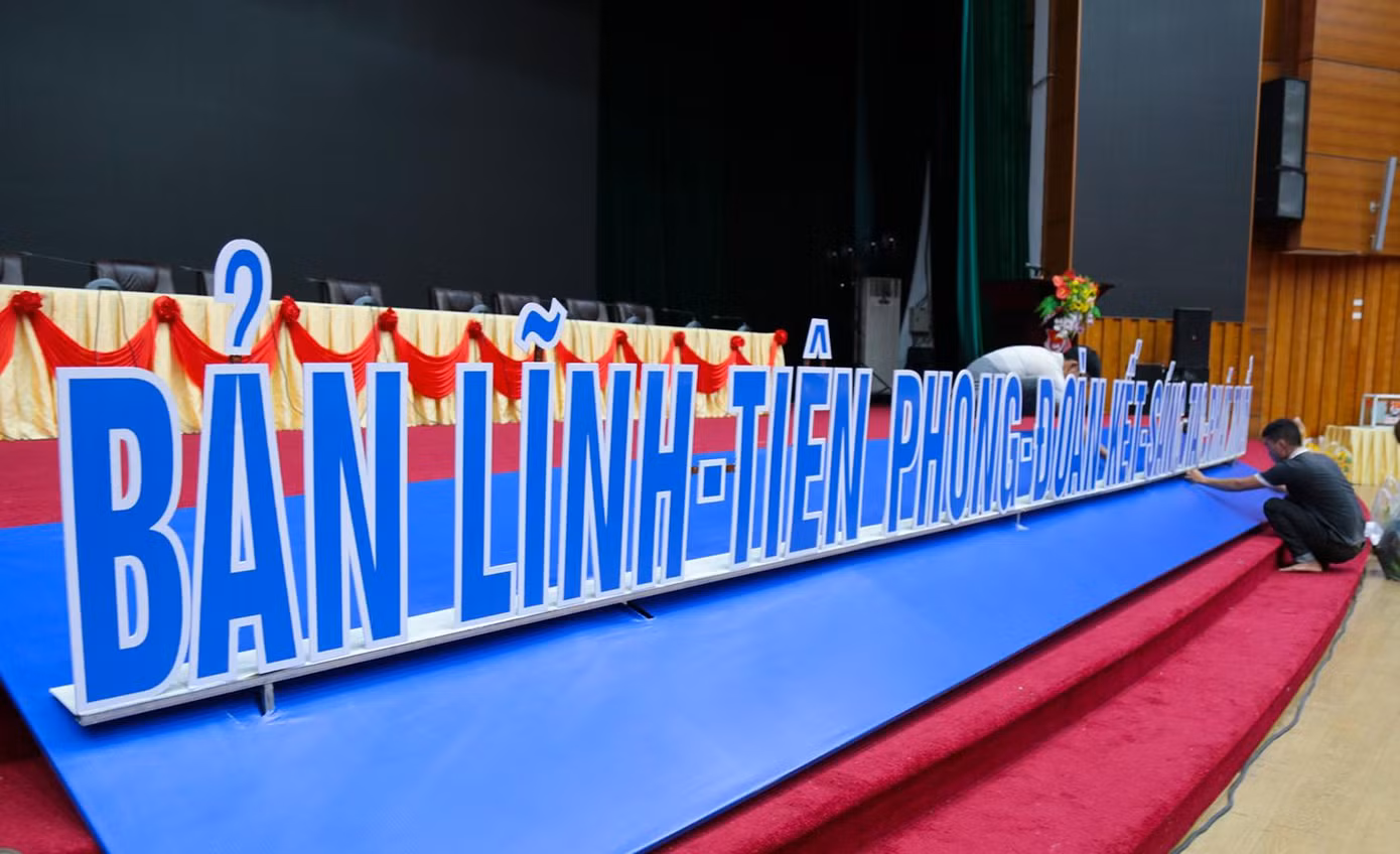 Đại hội sẽ tiến hành các nội dung: Tổng kết, đánh giá kết quả đạt được trong công tác Đoàn và phong trào thanh thiếu nhi giai đoạn 2017 - 2022, đề ra mục tiêu, phương hướng nhiệm kỳ 2022 - 2027; Thảo luận đóng góp ý kiến vào dự thảo các văn kiện Đại hội Đoàn toàn quốc lần thứ XII và dự thảo văn kiện Đại hội Đoàn TNCS Hồ Chí Minh tỉnh Lào Cai lần thứ XIV, nhiệm kỳ 2022 - 2027... Đại hội sẽ bầu Ban Chấp hành Tỉnh Đoàn Lào Cai, nhiệm kỳ 2022 - 2027; đoàn đại biểu tỉnh Lào Cai dự Đại hội Đoàn toàn quốc lần thứ XII.