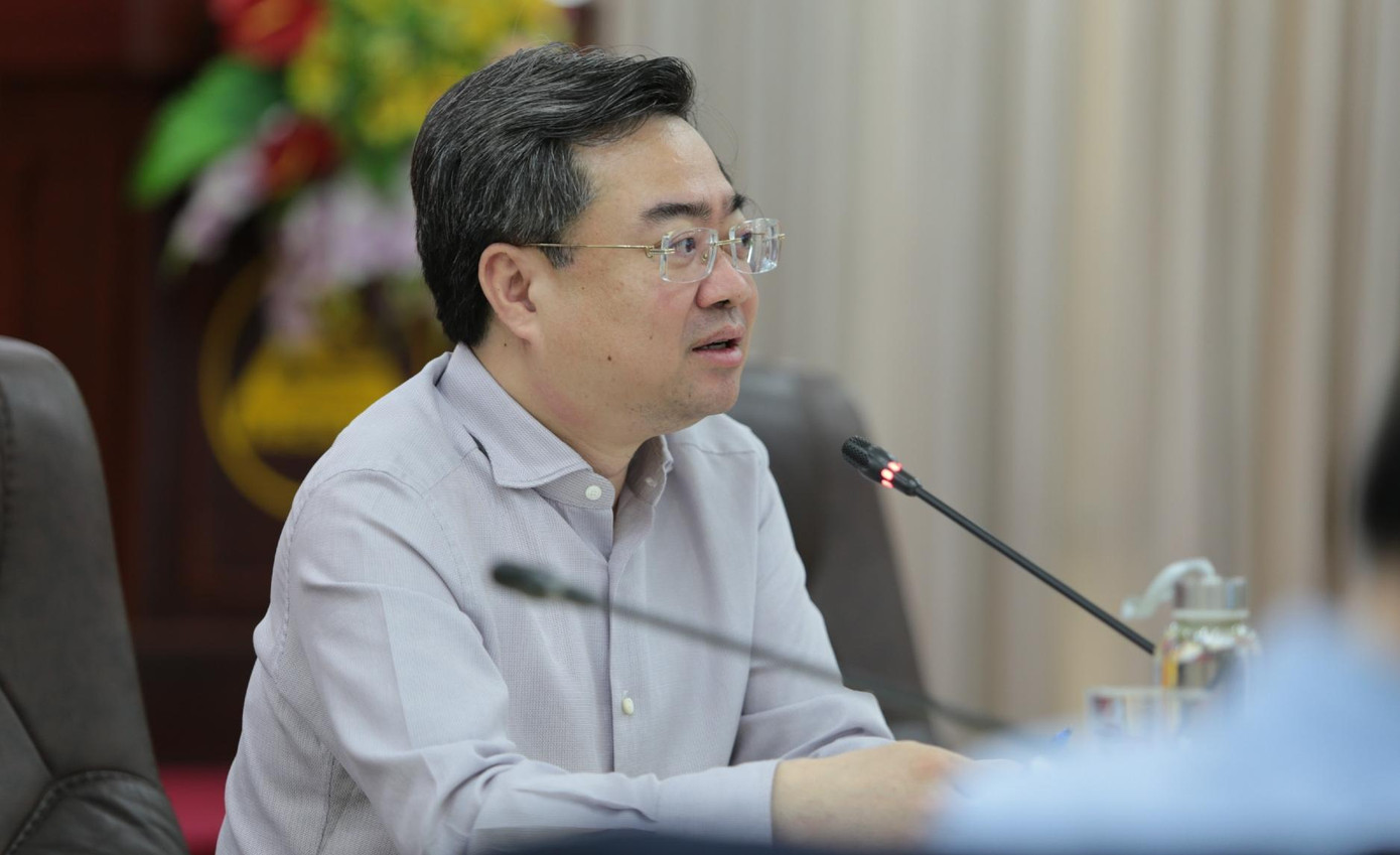 Bộ trưởng Bộ Xây dựng Nguyễn Thanh Nghị trong buổi làm việc tại Lào Cai. Ảnh: Hân Nguyễn.