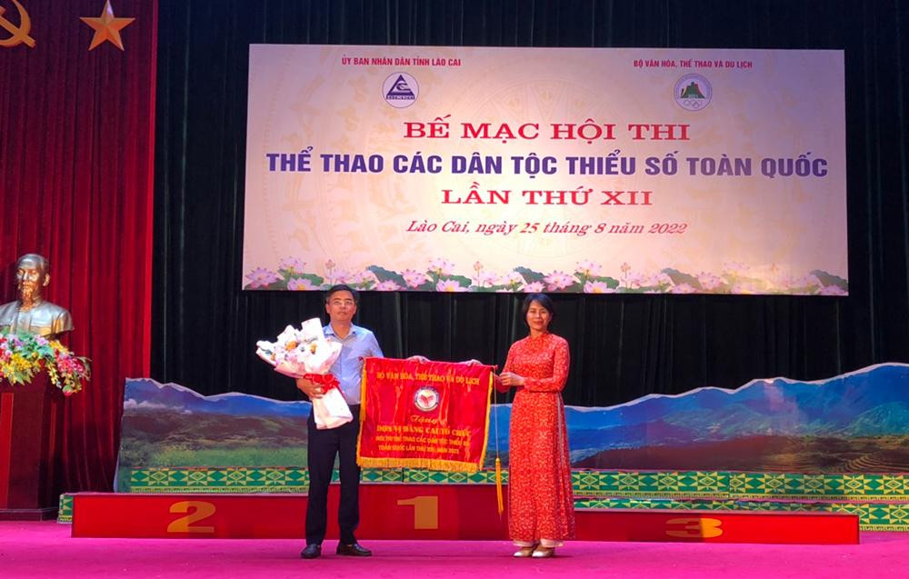 Lai Châu sẽ đăng cai Hội thi vào năm sau. Lai Châu sẽ đăng cai Hội thi vào năm sau.