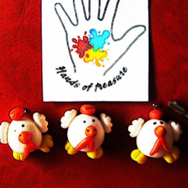 Sản phẩm từ đất sét do các em khuyết tật tạo nên. Sản phẩm từ đất sét do các em khuyết tật tạo nên