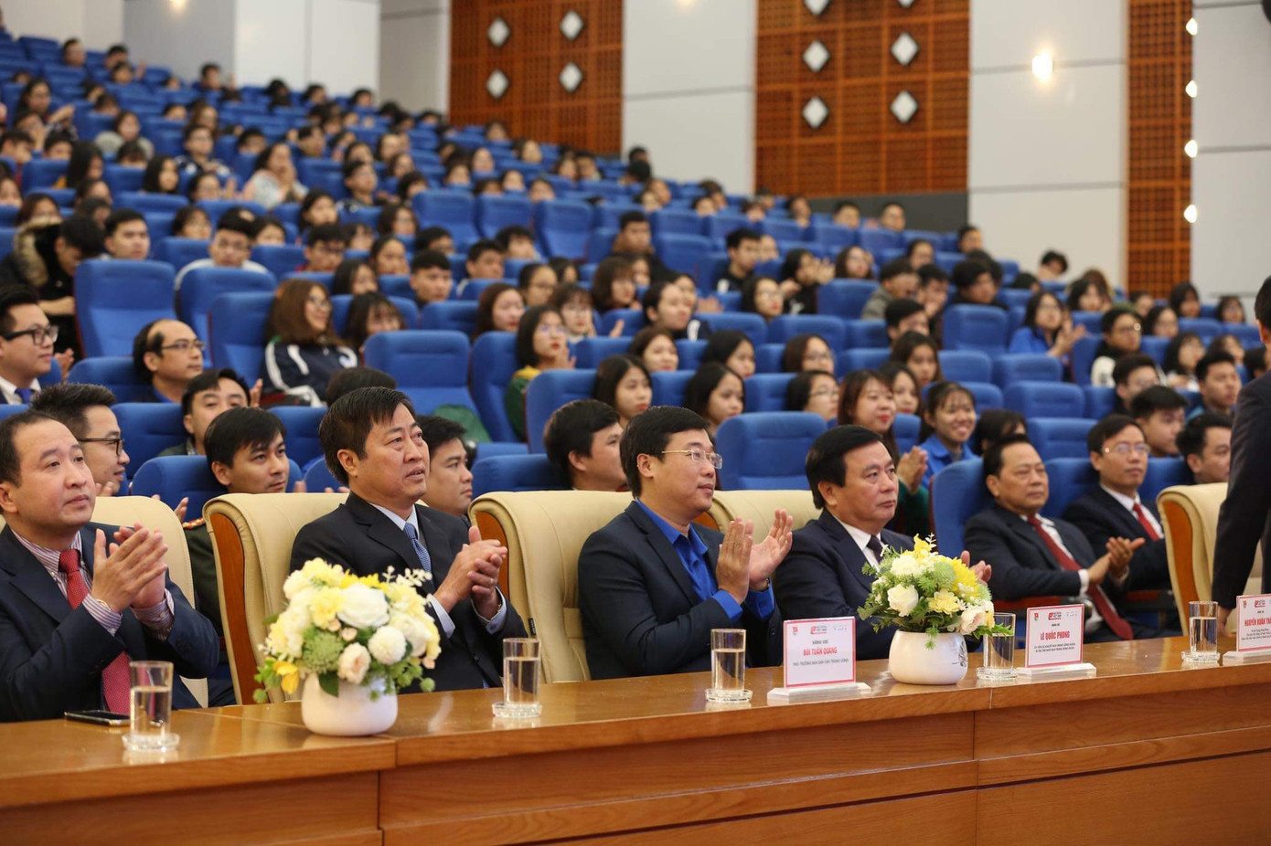 Đội Tình nguyện trẻ giành giải Nhất cuộc thi tìm hiểu Đảng Cộng sản Việt Nam ảnh 15