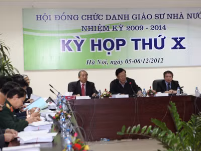 Hội đồng Chức danh giáo sư Nhà nước nhóm họp lần X