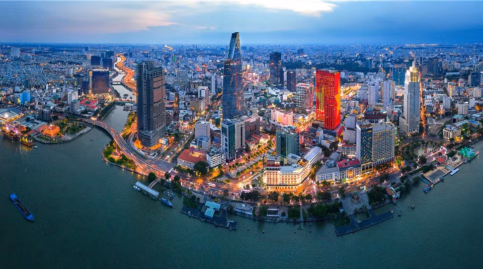 Dưới góc nhìn của các tổ chức quốc tế, năm qua, kinh tế Việt Nam đã kiên cường vượt “gió ngược". Dưới góc nhìn của các tổ chức quốc tế, năm qua, kinh tế Việt Nam đã kiên cường vượt “gió ngược".