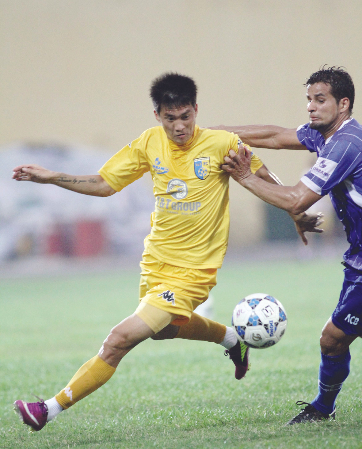 Công Vinh “dứt tình” với T&T để đến với “bầu” Kiên. Ảnh: VSI