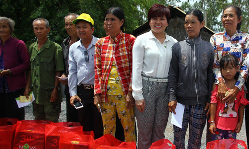 Nhịp cầu nối những niềm vui cho người dân xã Vĩnh Trị - Long An ảnh 1