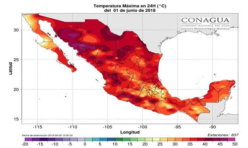 Đèn giao thông bị nung chảy trong nắng nóng 50 độ C ảnh 1