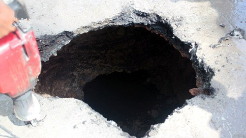 Hiện trạng sụt lún của hố