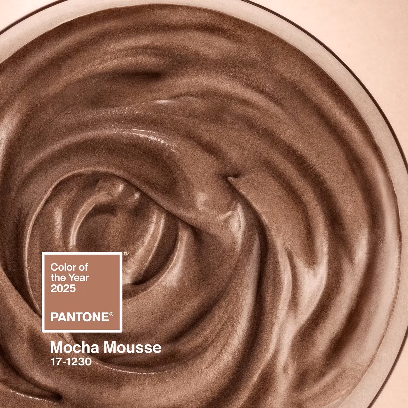 Màu Mocha Mousse là sự pha trộn hoàn hảo giữa sang trọng và sự tối giản, mang lại không gian đầy cảm xúc nhưng vẫn hiện đại và thanh lịch. Màu Mocha Mousse là sự pha trộn hoàn hảo giữa sang trọng và sự tối giản, mang lại không gian đầy cảm xúc nhưng vẫn hiện đại và thanh lịch.