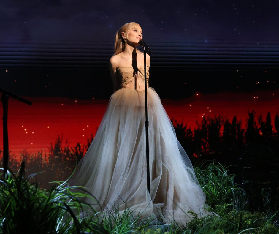 Ariana Grande khẳng định không từ bỏ âm nhạc.