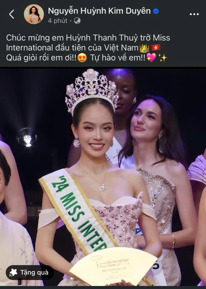 Á hậu Kim Duyên gửi lời chúc mừng và tự hào với chiến thắng của Thanh Thủy. Á hậu Kim Duyên gửi lời chúc mừng và tự hào với chiến thắng của Thanh Thủy.