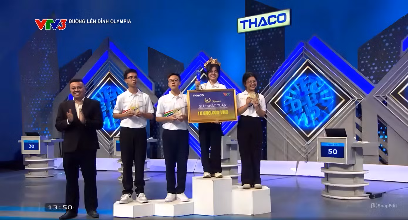 205 điểm là thành tích của cô bạn tại trận thi tuần. 205 điểm là thành tích của cô bạn tại trận thi tuần.