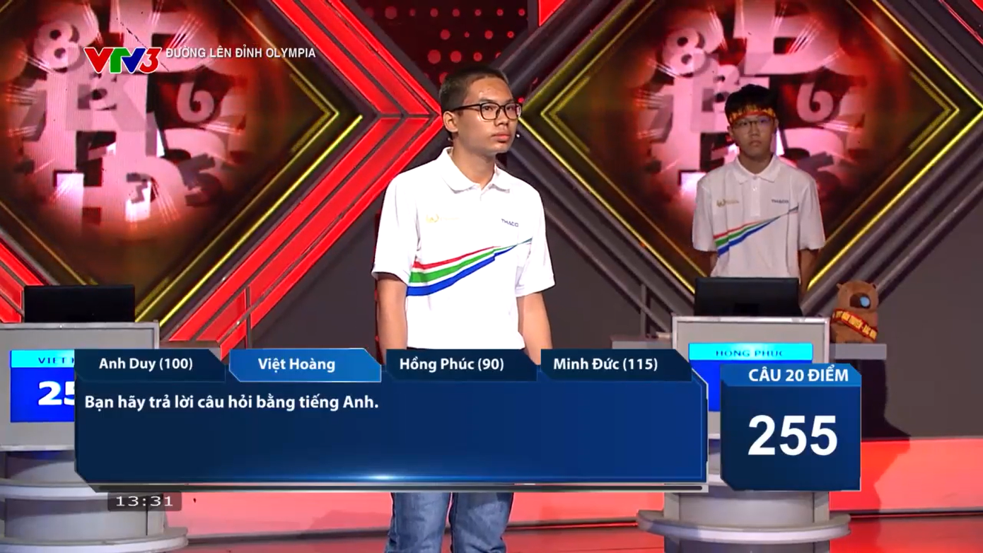 Việt Hoàng thi đấu xuất sắc qua từng câu hỏi. Việt Hoàng thi đấu xuất sắc qua từng câu hỏi.