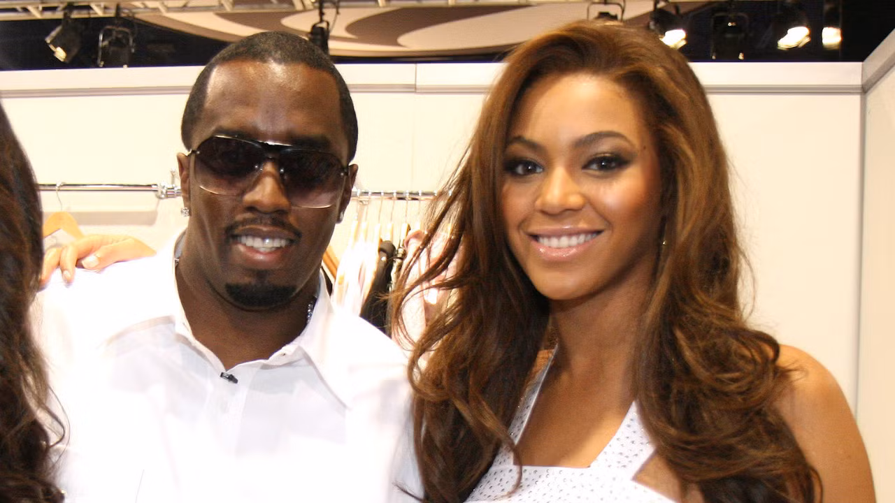 Nhiều người cho rằng P Diddy là người "dọn đường" cho Beyoncé đến với thành công. Nhiều người cho rằng P Diddy là người "dọn đường" cho Beyoncé đến với thành công.
