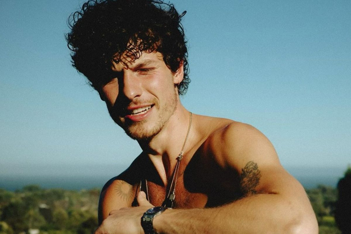 Shawn Mendes vẫn đang trong quá trình khám phá bản thân.