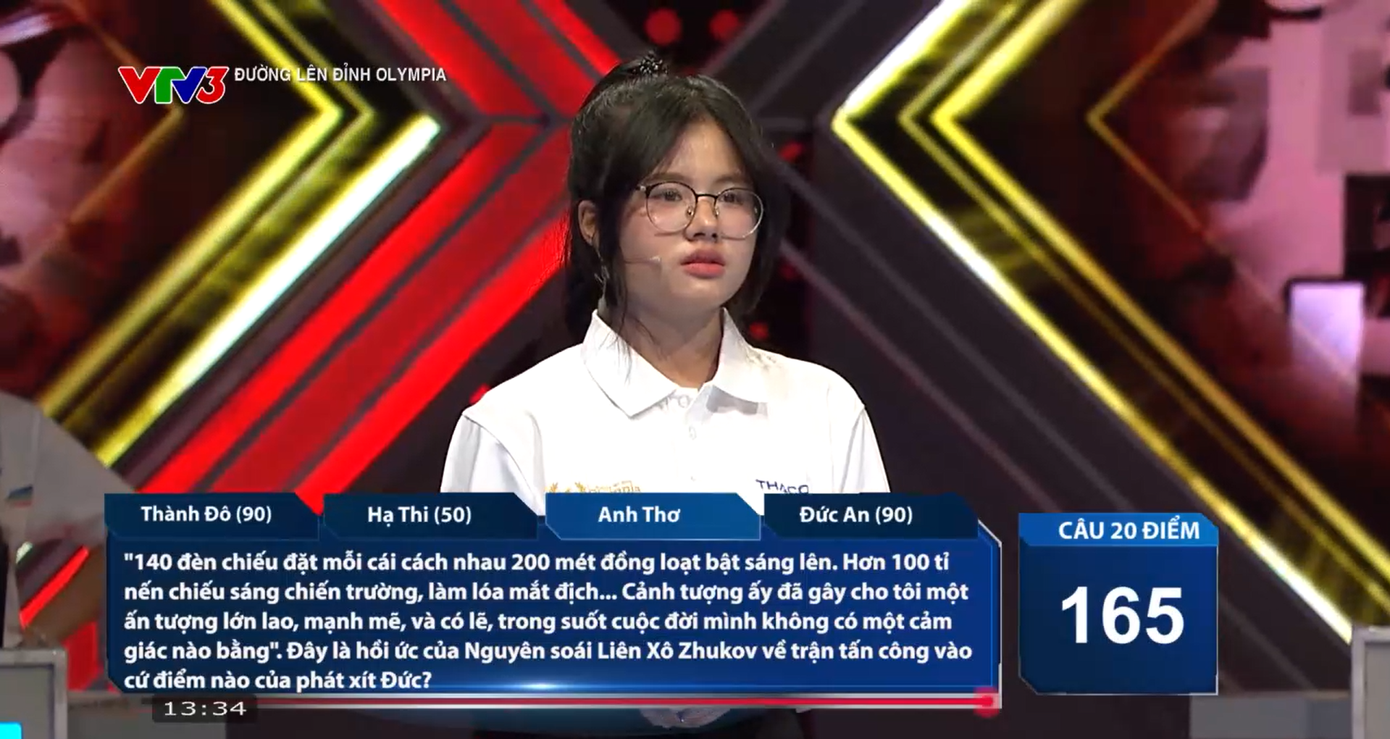 Anh Thơ thể hiện lượng kiến thức "đỉnh nóc, kịch trần". Anh Thơ thể hiện lượng kiến thức "đỉnh nóc, kịch trần".