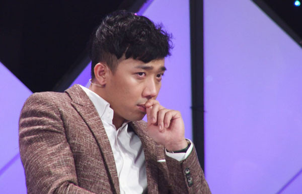 Khóc rưng rức với người cha nuôi 2 con teo não vẫn ‘Hát mãi ước mơ’ ảnh 3