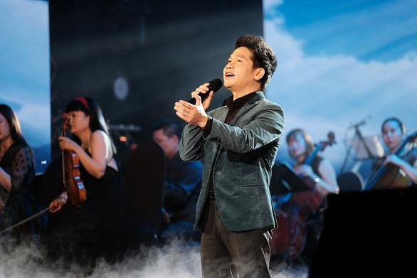 Trọng Tấn-một trong số nghệ sĩ dâng tiếng hát