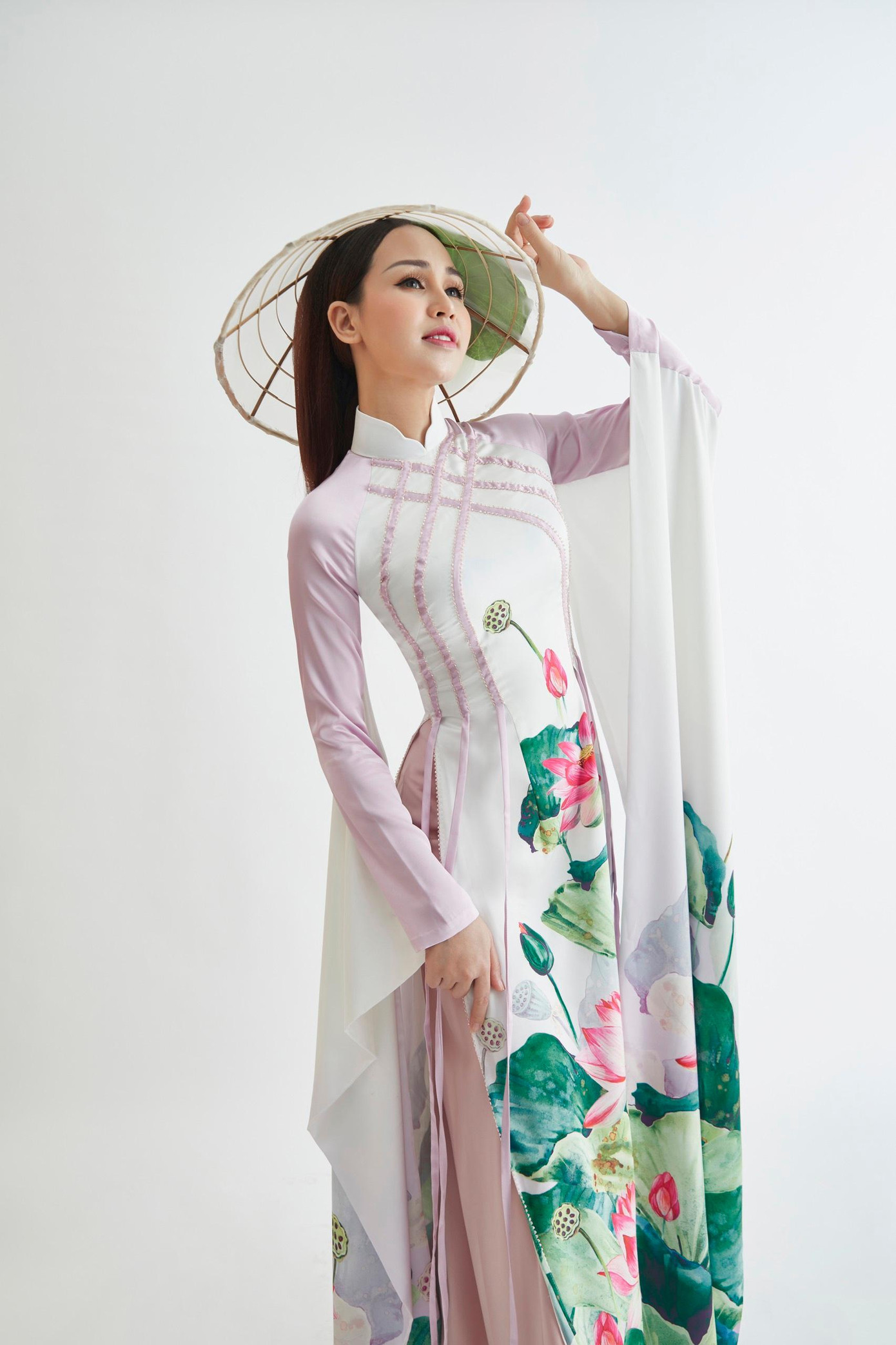 Nữ ca sĩ Khánh Ly tham gia cùng dàn nghệ sĩ nổi tiếng trong "Lời ca dâng Bác"