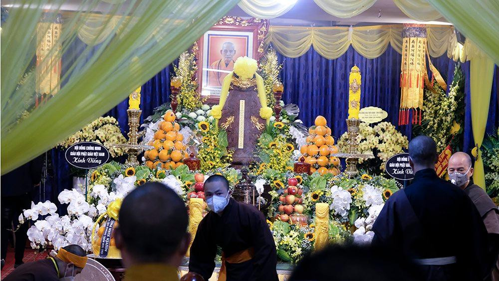 Chuẩn bị không gian tổ chức truy điệu Đức Pháp chủ